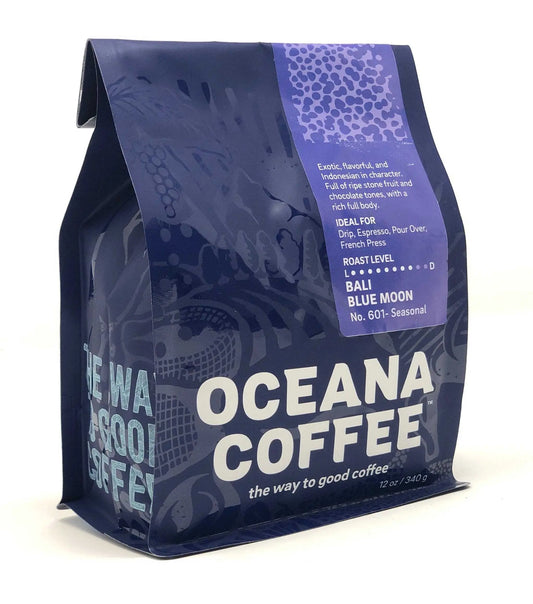 Bali Blue Moon coffee beans bag with medium dark roast Arabica description.